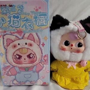 Kittens Wardrobe Cat WithYellow Polka Dot  Outfit